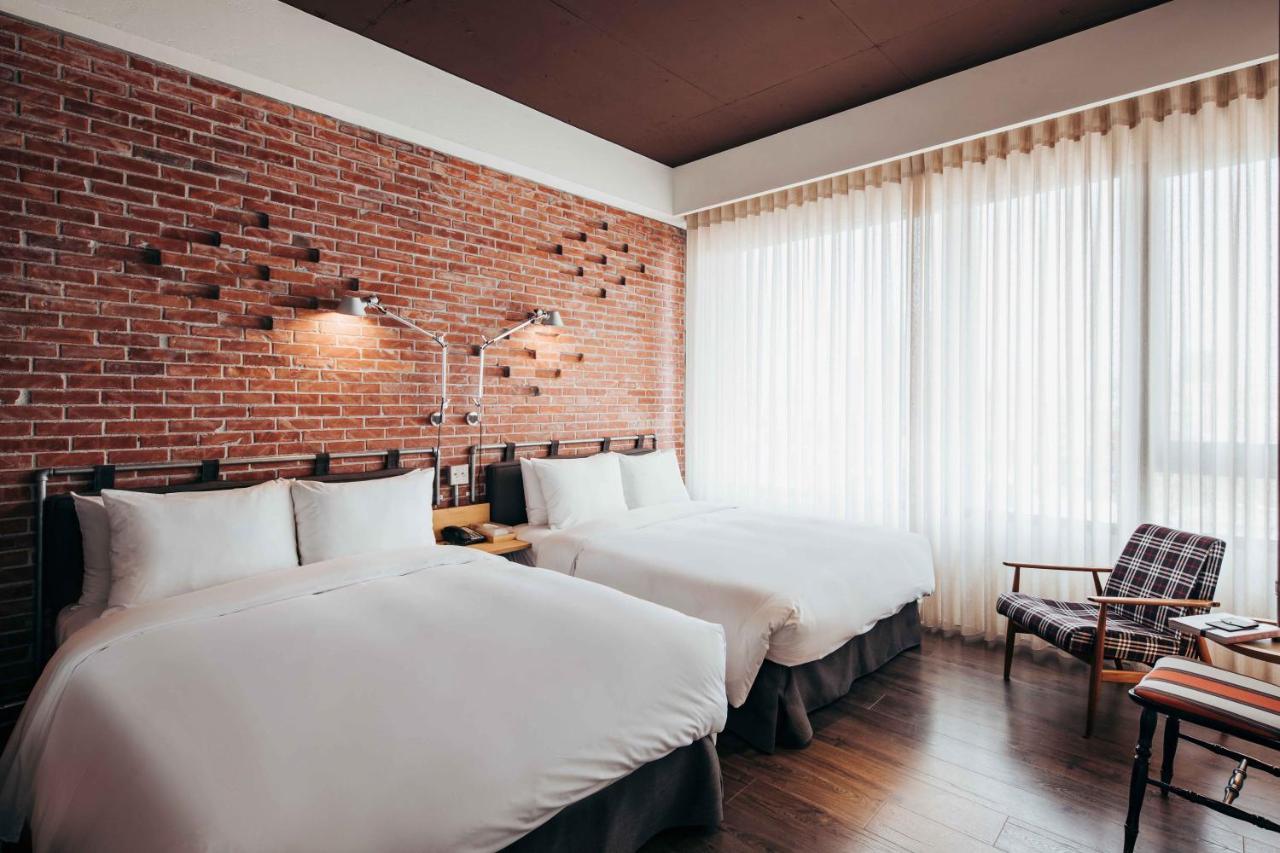 U.I.J Hotel & Hostel Tainan Zewnętrze zdjęcie