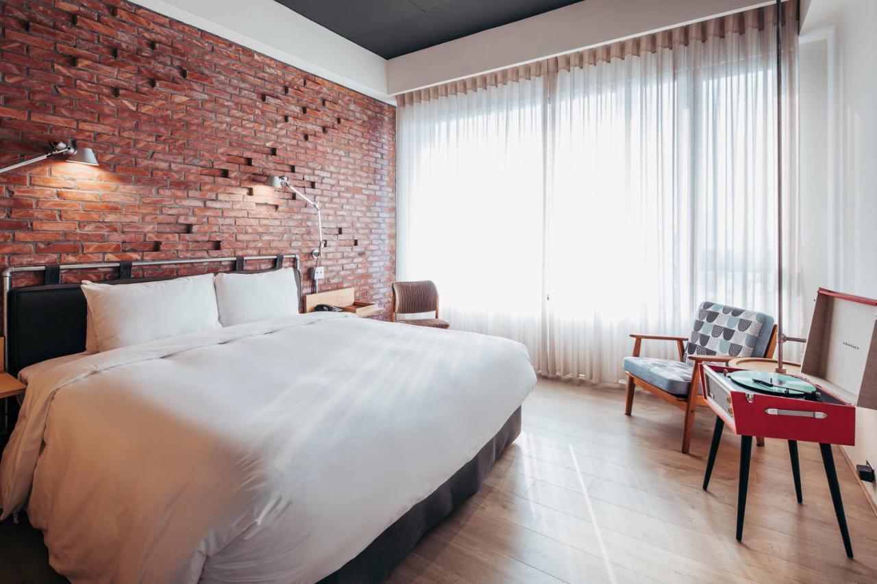 U.I.J Hotel & Hostel Tainan Zewnętrze zdjęcie