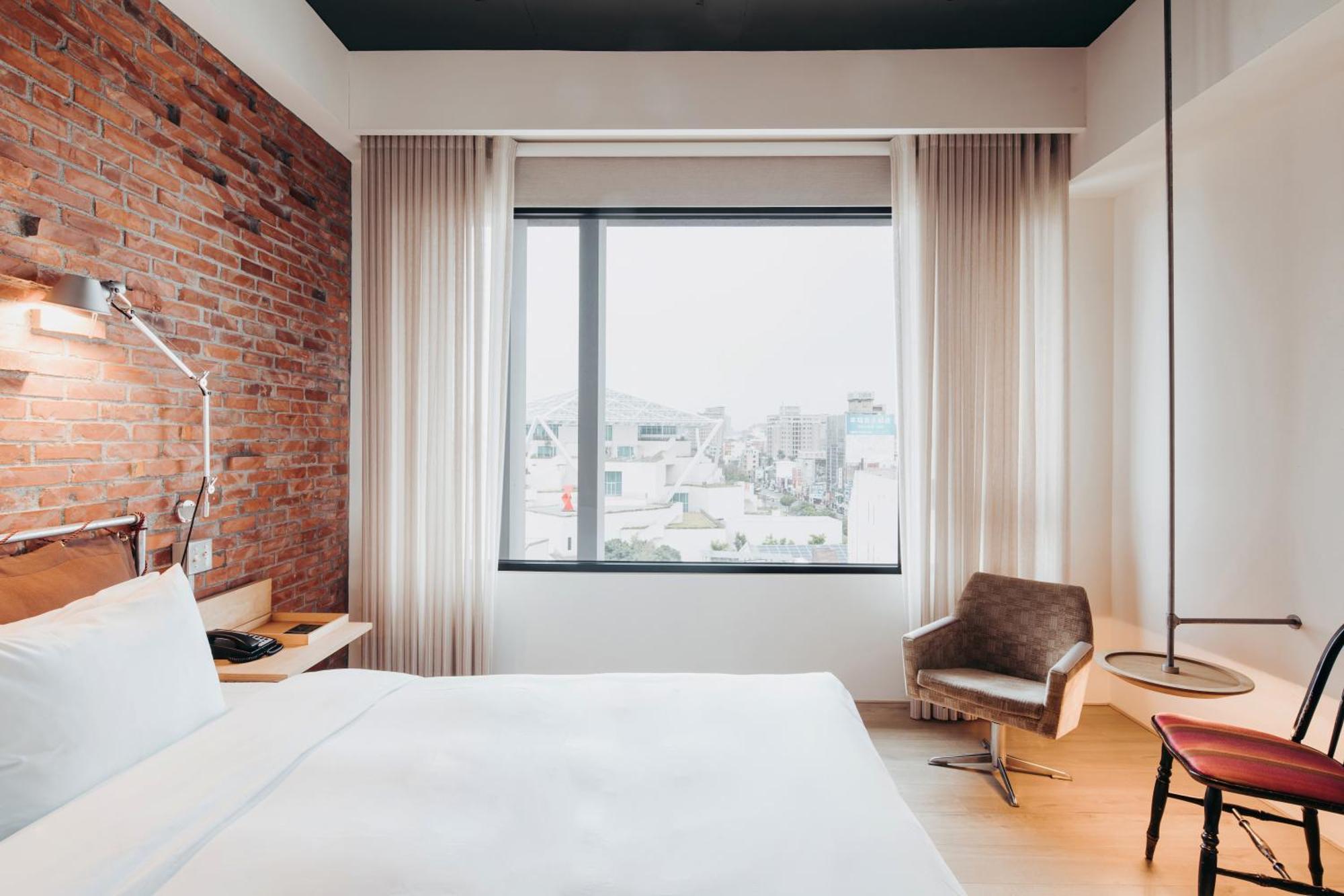 U.I.J Hotel & Hostel Tainan Zewnętrze zdjęcie